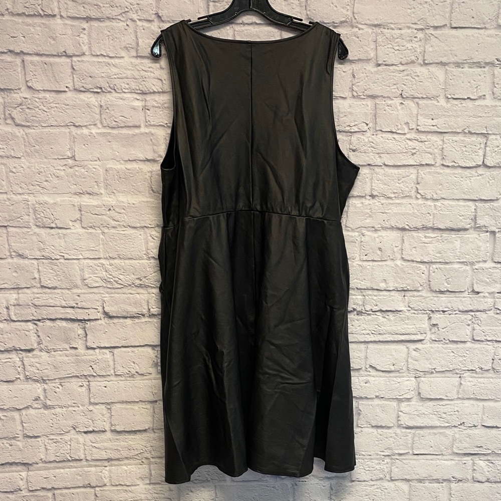 torrid Black Faux Leather Sleeveless Skater Dress size 3X - Picture 7 of 9
